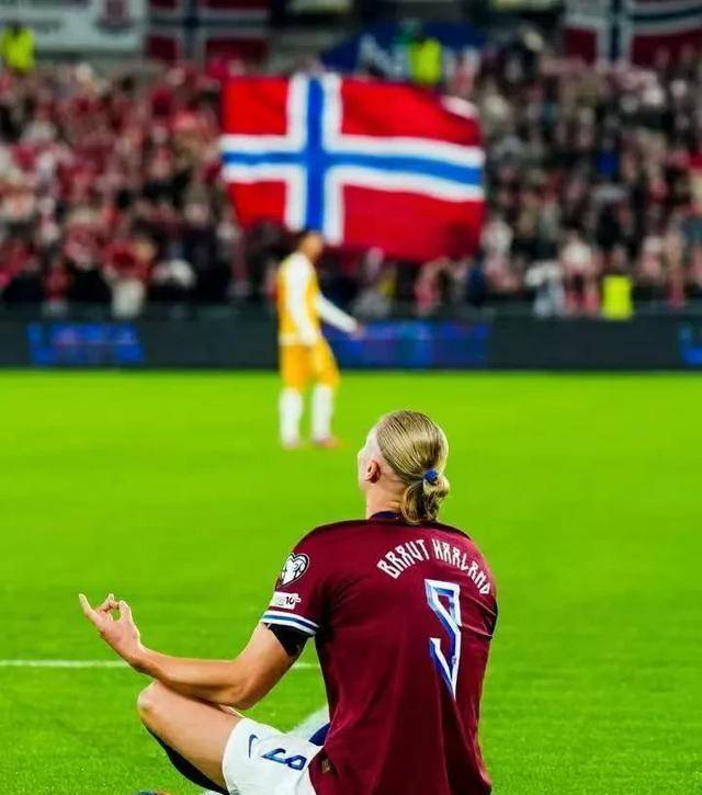 开云官方网站-关于哈兰德与90激战加拿大队分钟，锐不可当胜负难料！，蒂姆焦点对战比赛高潮迭起的信息