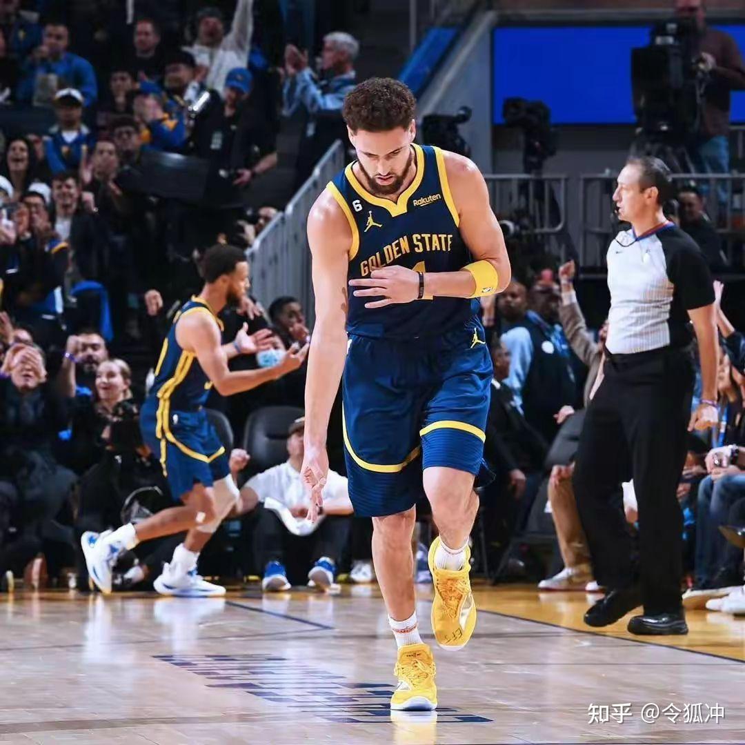 开云官方网站-今晚意大利杯焦点战，阿斯顿维拉手感冰凉，悬念犹存，轮换策略成焦点