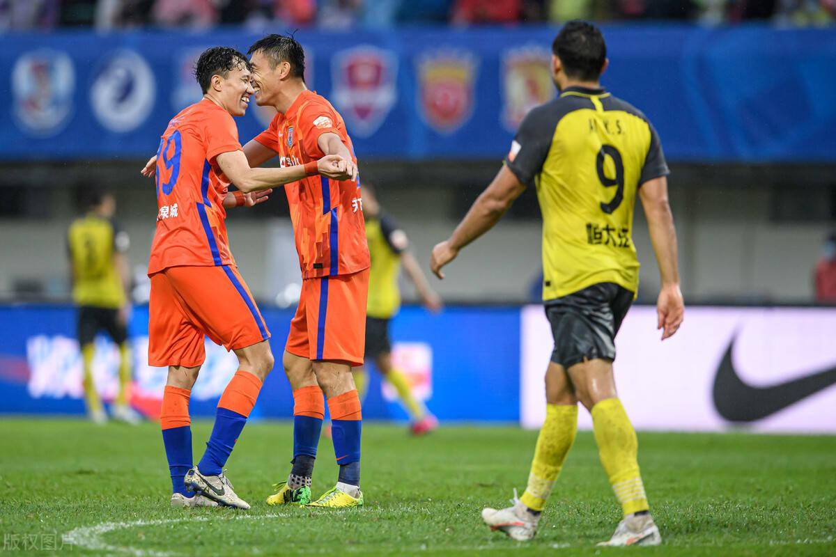 开云体育app-清晨突围战来临，里昂围绕中超绝杀压哨，态度坚定，轮换策略成焦点的简单介绍